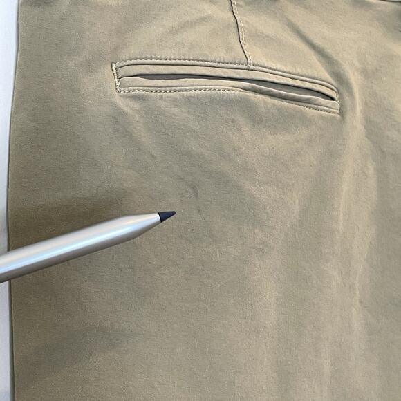 J.Crew 770 Straight Fit Tech Pant Chino Khakis Office Golf AW006 Tan 38/32 FLAW - Picture 12 of 16